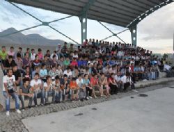 Öztürk konuk öğrencileri ağırladı